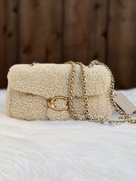 Coach Handbags - NWT Coach Shearling Tabby 20 In Shearling Purse